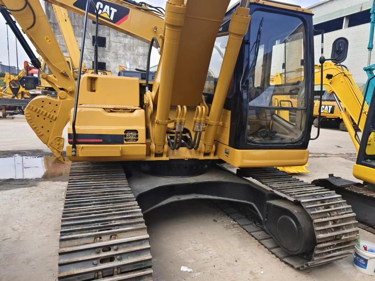 CATERPILLAR CAT 320BL - Pásové rýpadlo: obrázek 2 CATERPILLAR CAT 320BL - Pásové rýpadlo: obrázek 2