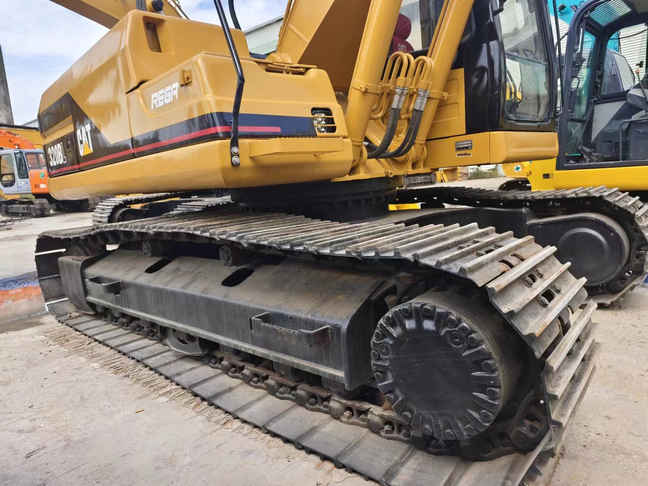 CATERPILLAR CAT 320BL - Pásové rýpadlo: obrázek 3 CATERPILLAR CAT 320BL - Pásové rýpadlo: obrázek 3