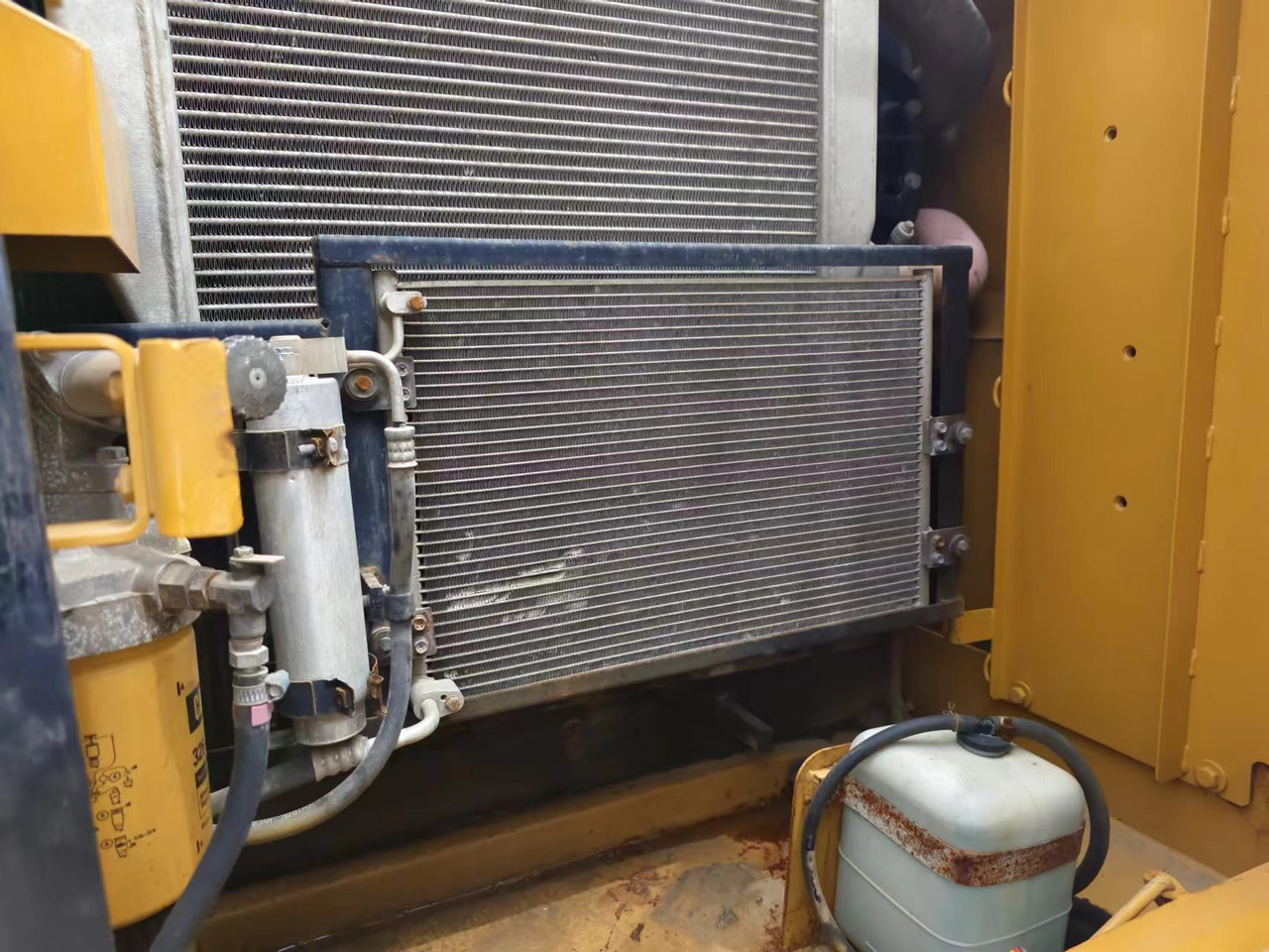 CATERPILLAR CAT 320D2 - Pásové rýpadlo: obrázek 5 CATERPILLAR CAT 320D2 - Pásové rýpadlo: obrázek 5