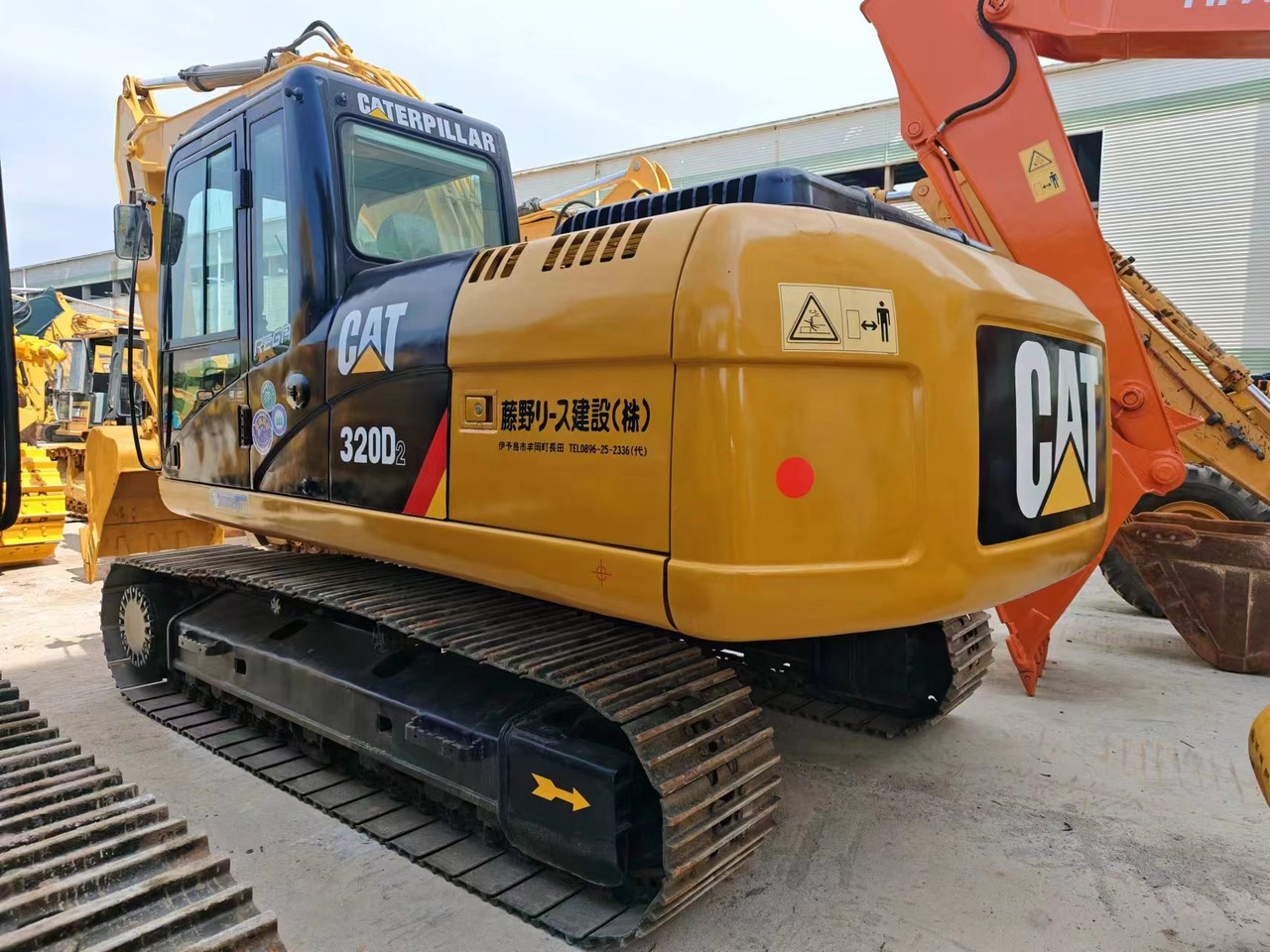 CATERPILLAR CAT 320D2 - Pásové rýpadlo: obrázek 1 CATERPILLAR CAT 320D2 - Pásové rýpadlo: obrázek 1