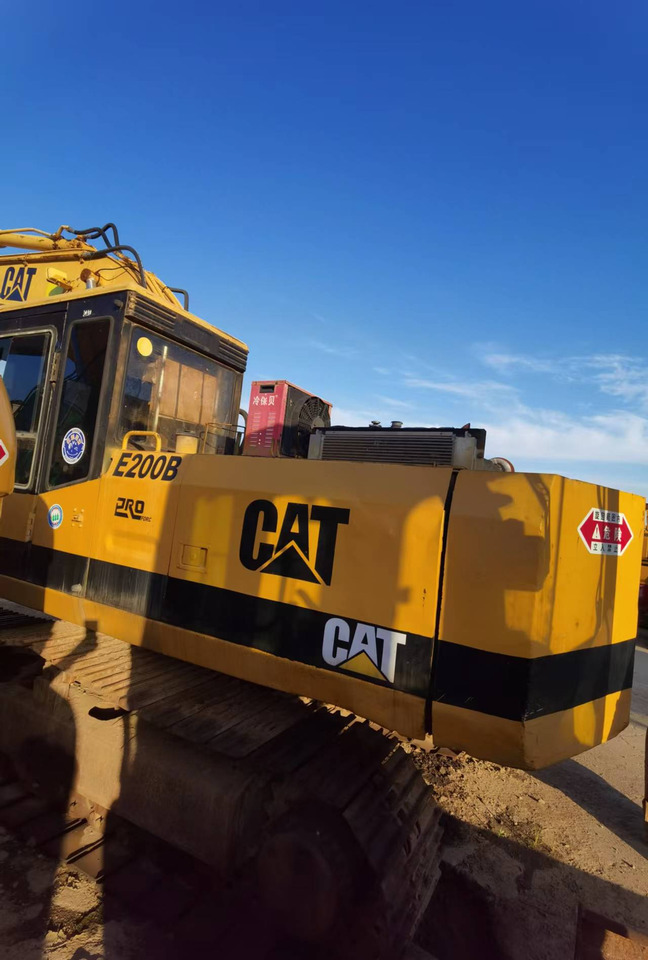 CATERPILLAR E200B - Pásové rýpadlo: obrázek 3 CATERPILLAR E200B - Pásové rýpadlo: obrázek 3