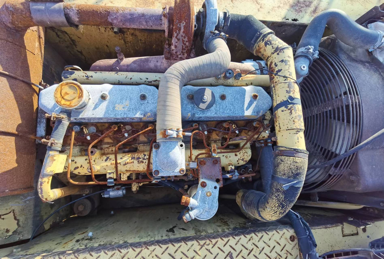 CATERPILLAR E200B - Pásové rýpadlo: obrázek 5 CATERPILLAR E200B - Pásové rýpadlo: obrázek 5