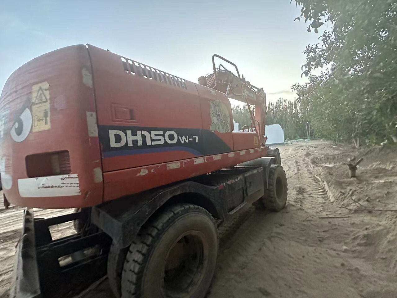 DOOSAN DH150W-7 - Kolesové rýpadlo: obrázek 2 DOOSAN DH150W-7 - Kolesové rýpadlo: obrázek 2