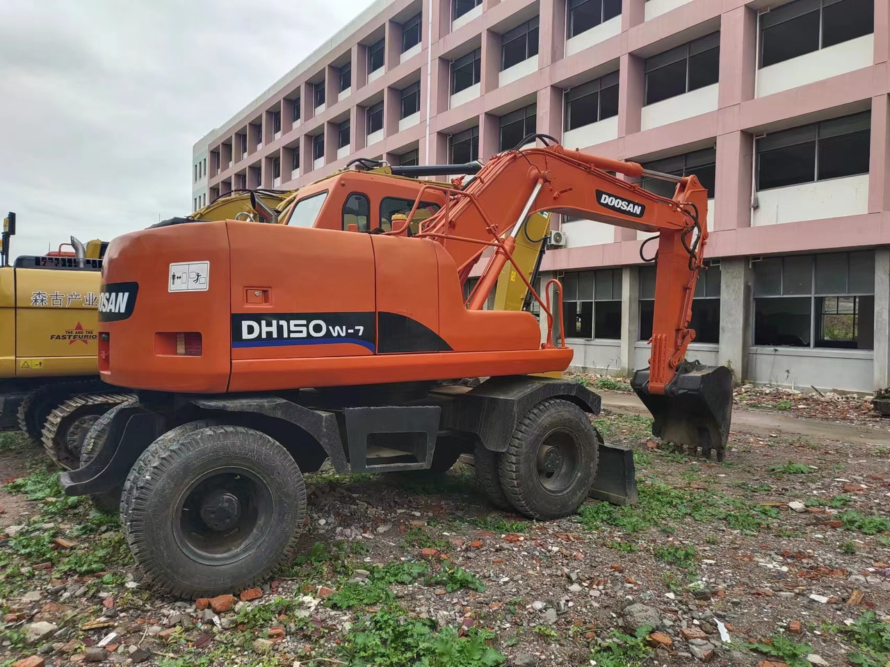 DOOSAN DH150W-7 - Kolesové rýpadlo: obrázek 5 DOOSAN DH150W-7 - Kolesové rýpadlo: obrázek 5