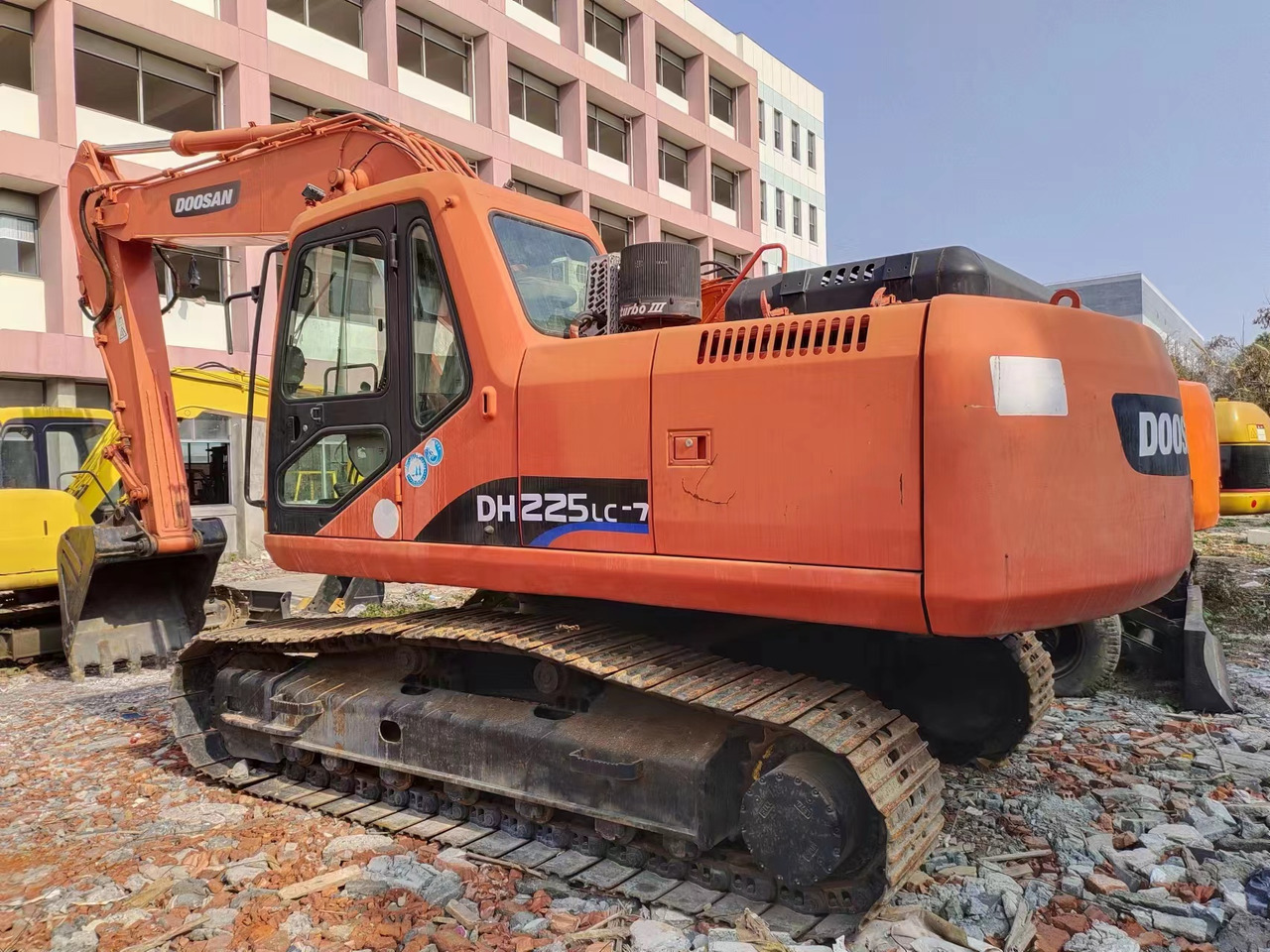 DOOSAN DH225LC-7 - Pásové rýpadlo: obrázek 2 DOOSAN DH225LC-7 - Pásové rýpadlo: obrázek 2