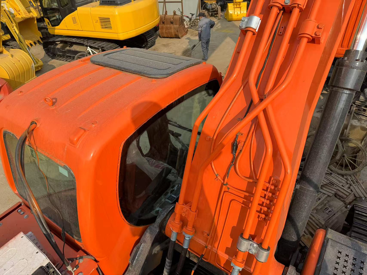 Pásové rýpadlo DOOSAN DX340LC: obrázek 7
