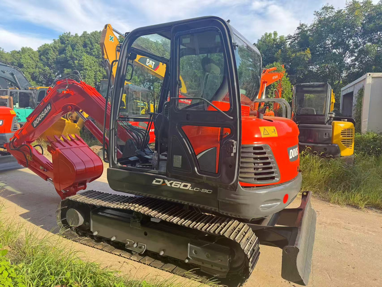 DOOSAN DX60 - Mini rýpadlo: obrázek 2 DOOSAN DX60 - Mini rýpadlo: obrázek 2