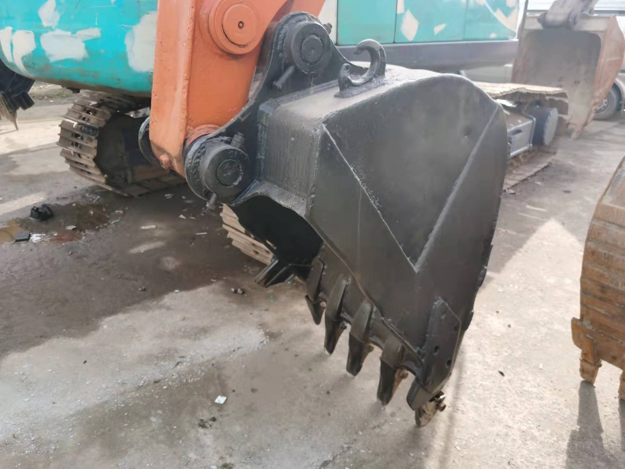 HITACHI EX120-2 - Pásové rýpadlo: obrázek 4 HITACHI EX120-2 - Pásové rýpadlo: obrázek 4