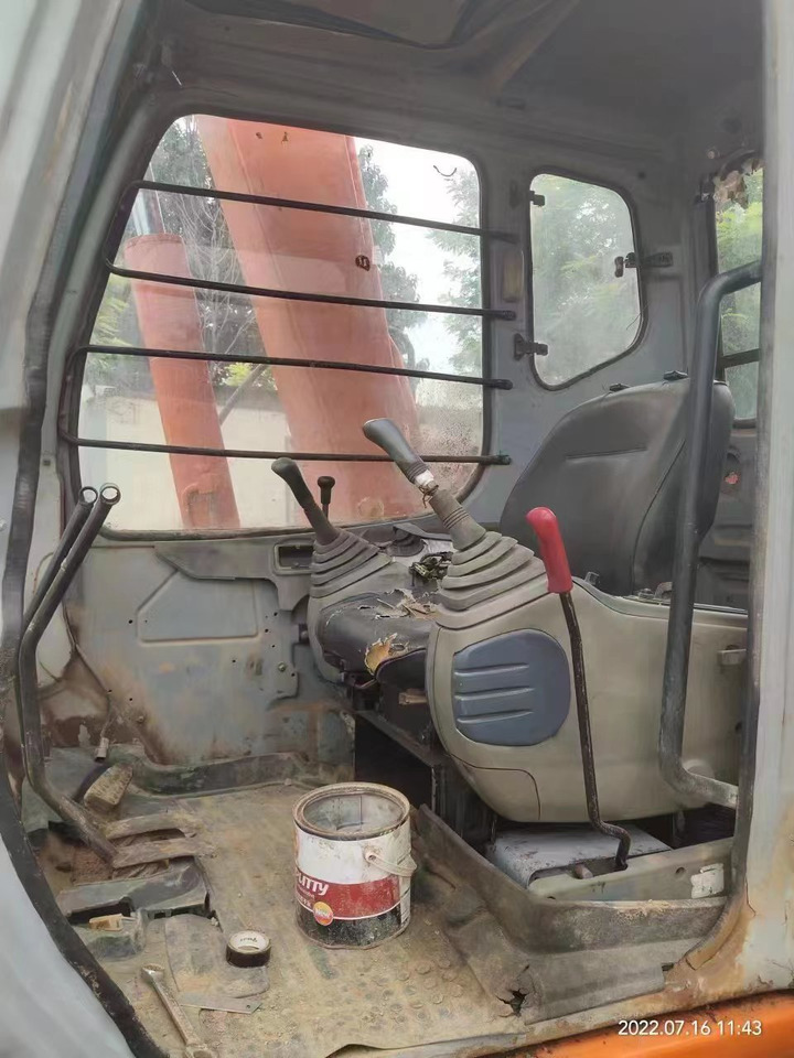 HITACHI EX60-5 - Mini rýpadlo: obrázek 4 HITACHI EX60-5 - Mini rýpadlo: obrázek 4