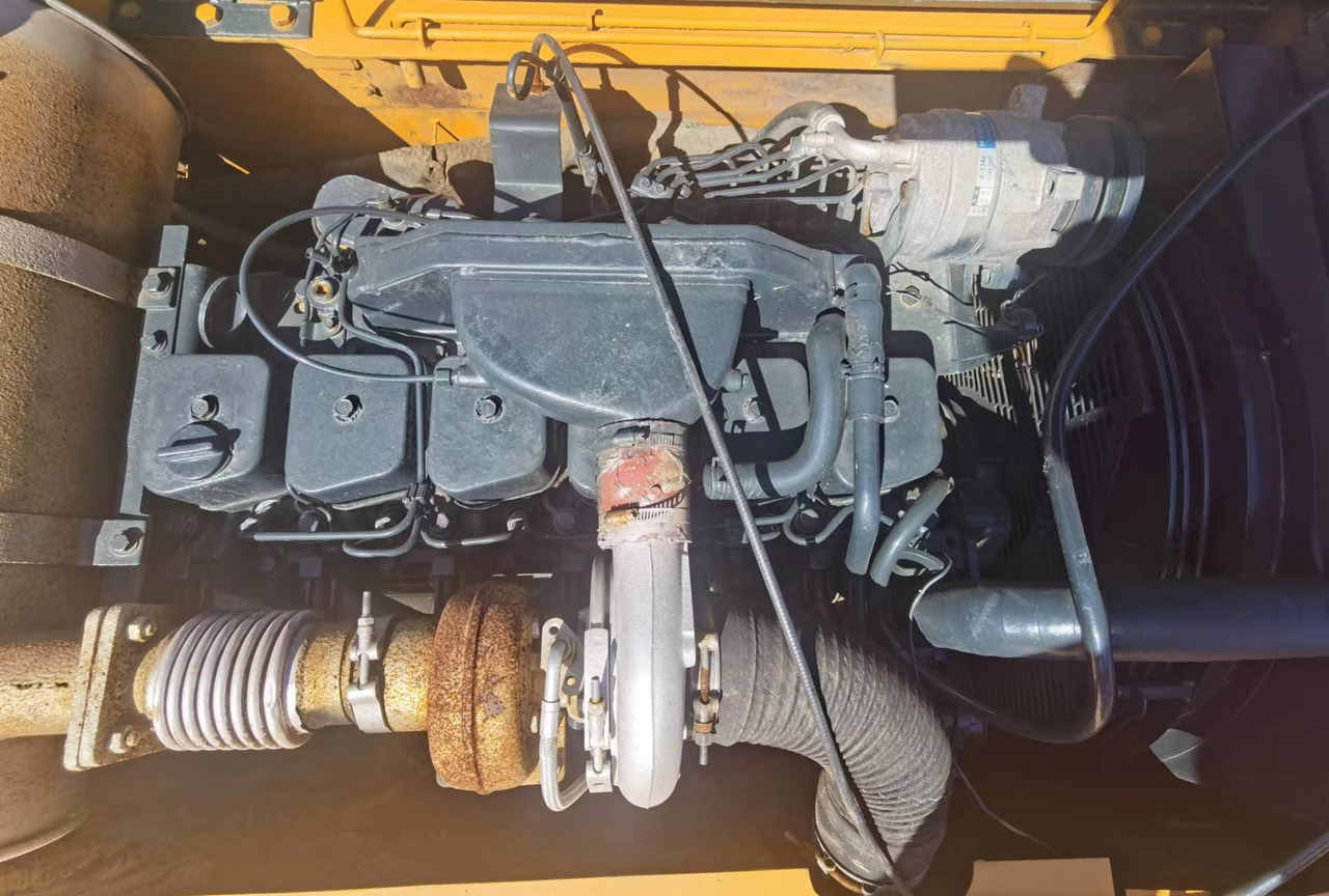 HYUNDAI ROBEX 210W-9 - Kolesové rýpadlo: obrázek 4 HYUNDAI ROBEX 210W-9 - Kolesové rýpadlo: obrázek 4