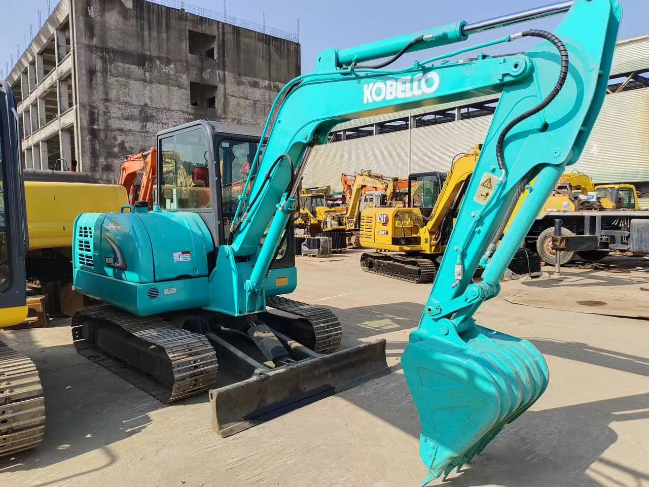 KOBELCO SK60-8 - Mini rýpadlo: obrázek 1 KOBELCO SK60-8 - Mini rýpadlo: obrázek 1
