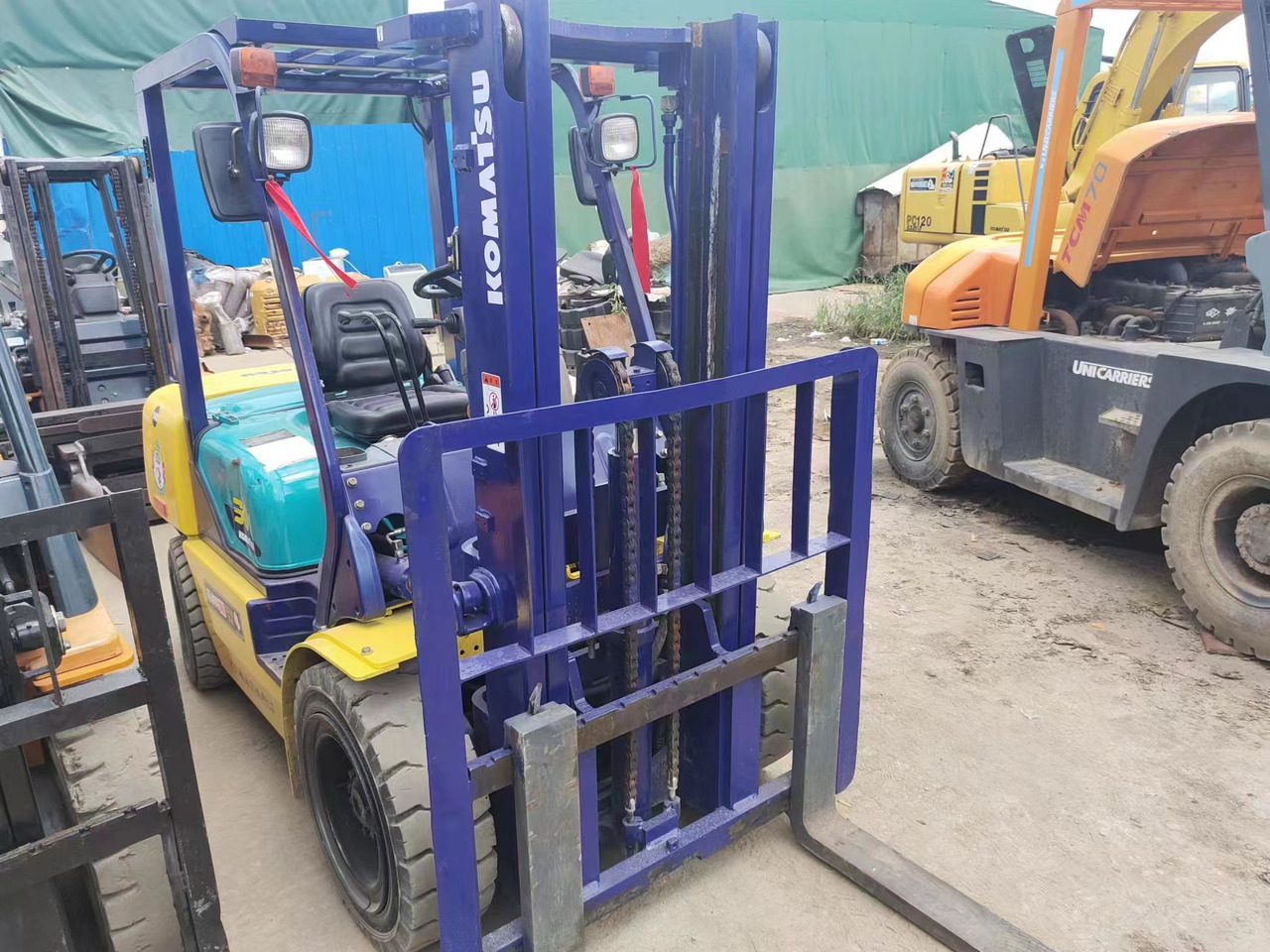 KOMATSU FD30 - Dieselový vysokozdvižný vozík: obrázek 4 KOMATSU FD30 - Dieselový vysokozdvižný vozík: obrázek 4