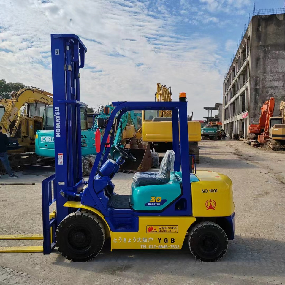 KOMATSU FD30 - Dieselový vysokozdvižný vozík: obrázek 1 KOMATSU FD30 - Dieselový vysokozdvižný vozík: obrázek 1