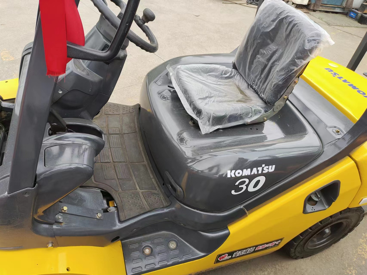 KOMATSU FD30 - Dieselový vysokozdvižný vozík: obrázek 2 KOMATSU FD30 - Dieselový vysokozdvižný vozík: obrázek 2