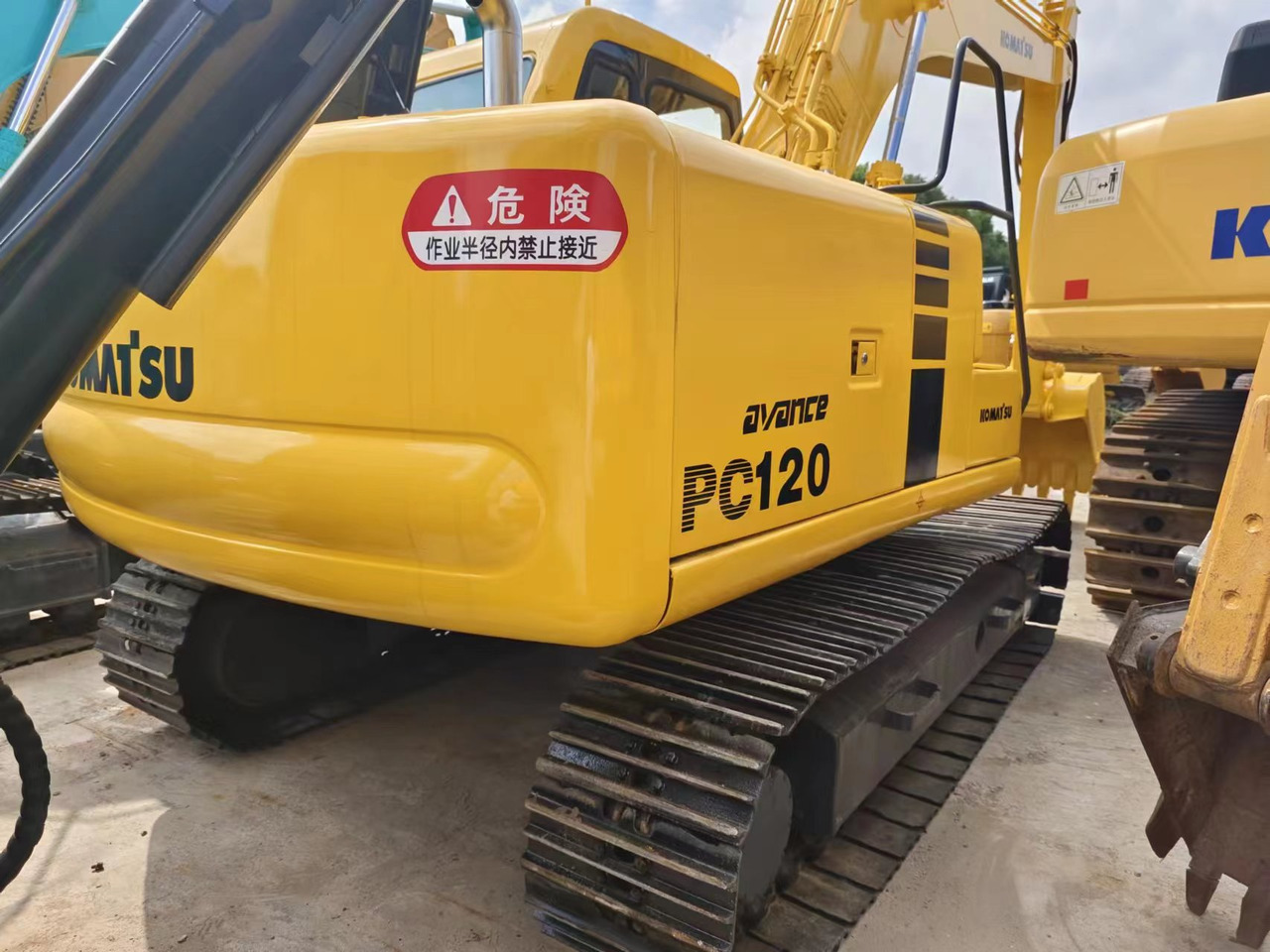 KOMATSU PC120-6 - Pásové rýpadlo: obrázek 3 KOMATSU PC120-6 - Pásové rýpadlo: obrázek 3