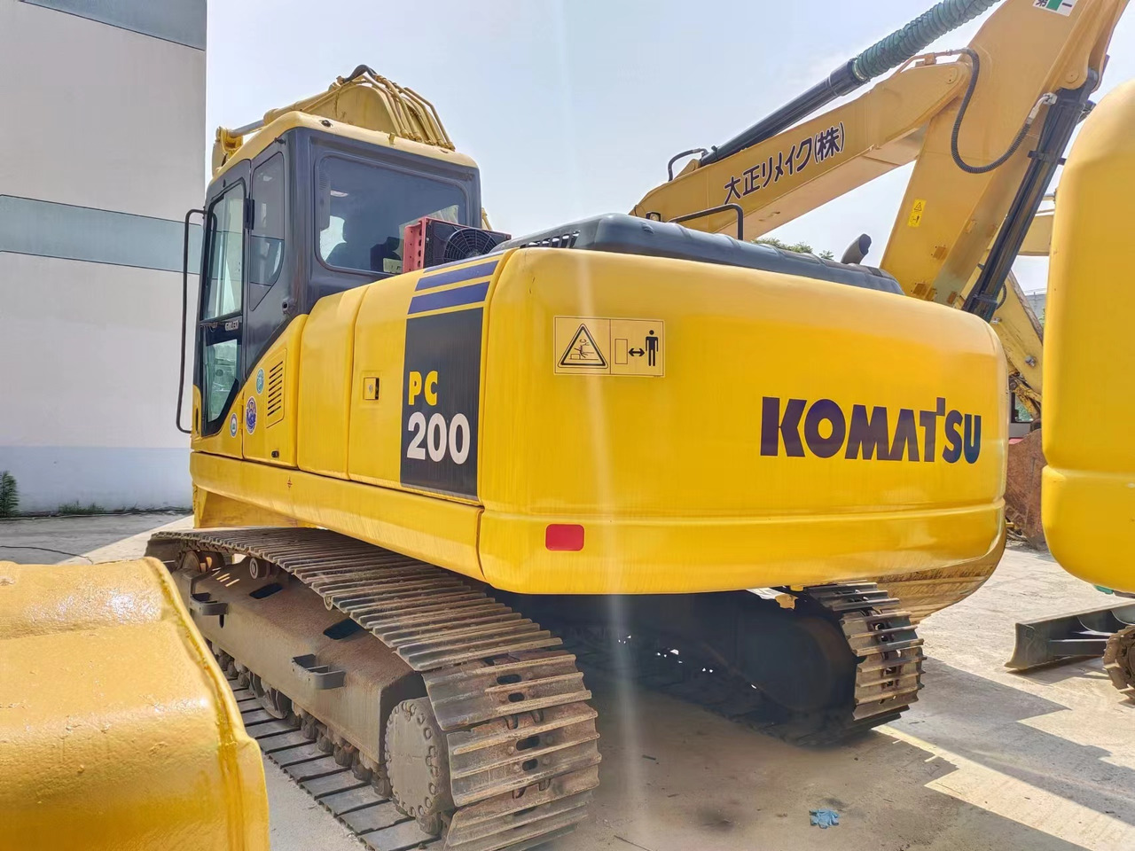 KOMATSU PC200-7 - Pásové rýpadlo: obrázek 2 KOMATSU PC200-7 - Pásové rýpadlo: obrázek 2