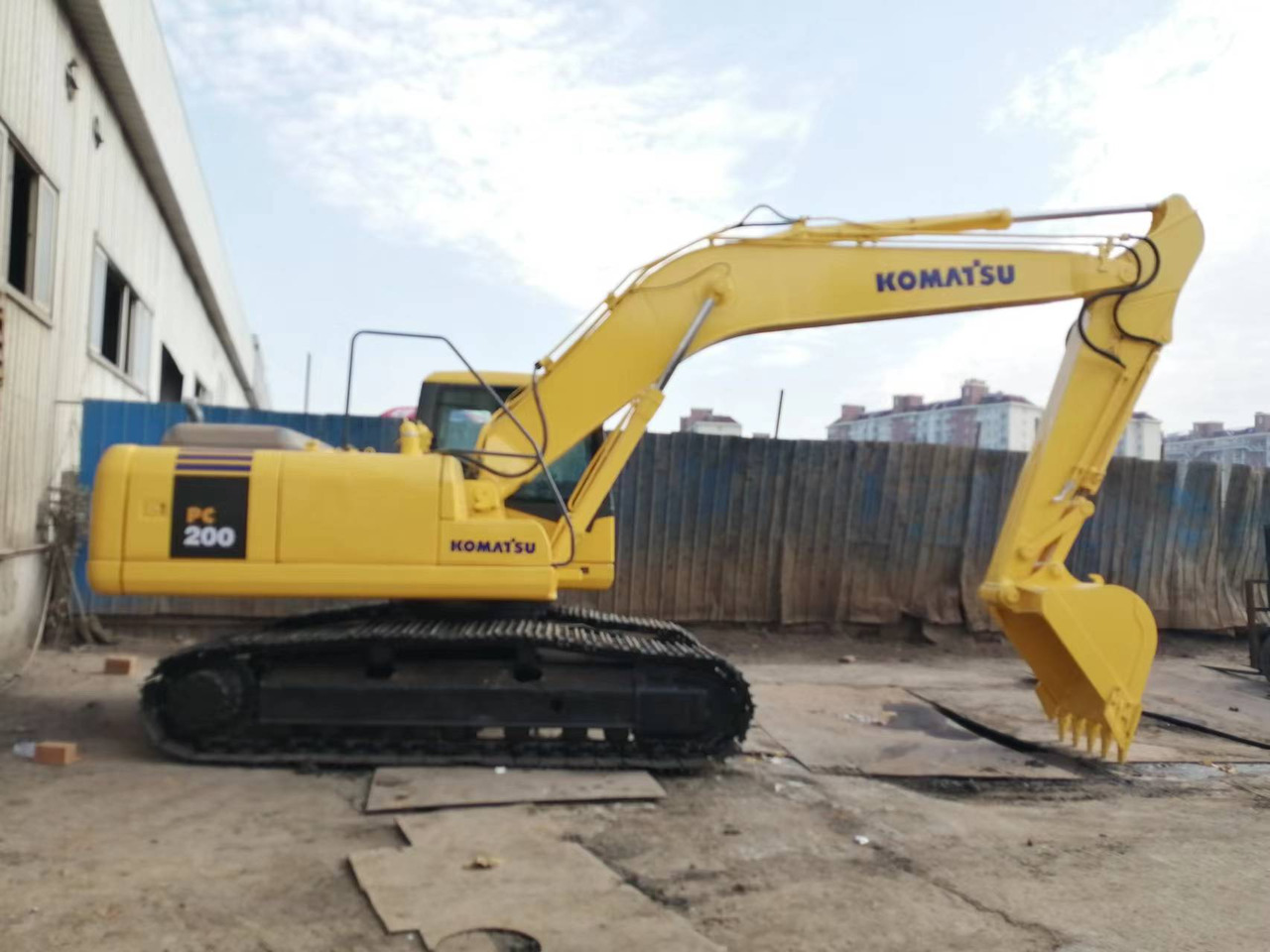 KOMATSU PC200-7 - Pásové rýpadlo: obrázek 1 KOMATSU PC200-7 - Pásové rýpadlo: obrázek 1