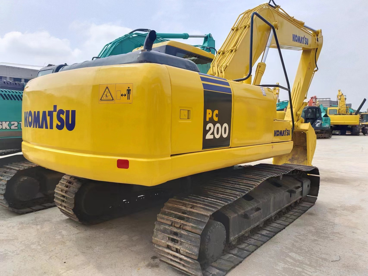 KOMATSU PC200-7 - Pásové rýpadlo: obrázek 2 KOMATSU PC200-7 - Pásové rýpadlo: obrázek 2