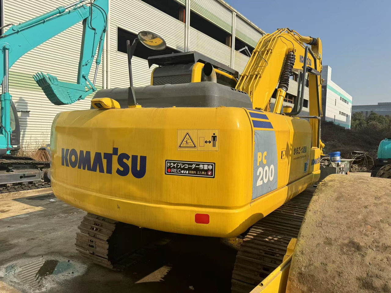 KOMATSU PC200-8 - Pásové rýpadlo: obrázek 3 KOMATSU PC200-8 - Pásové rýpadlo: obrázek 3