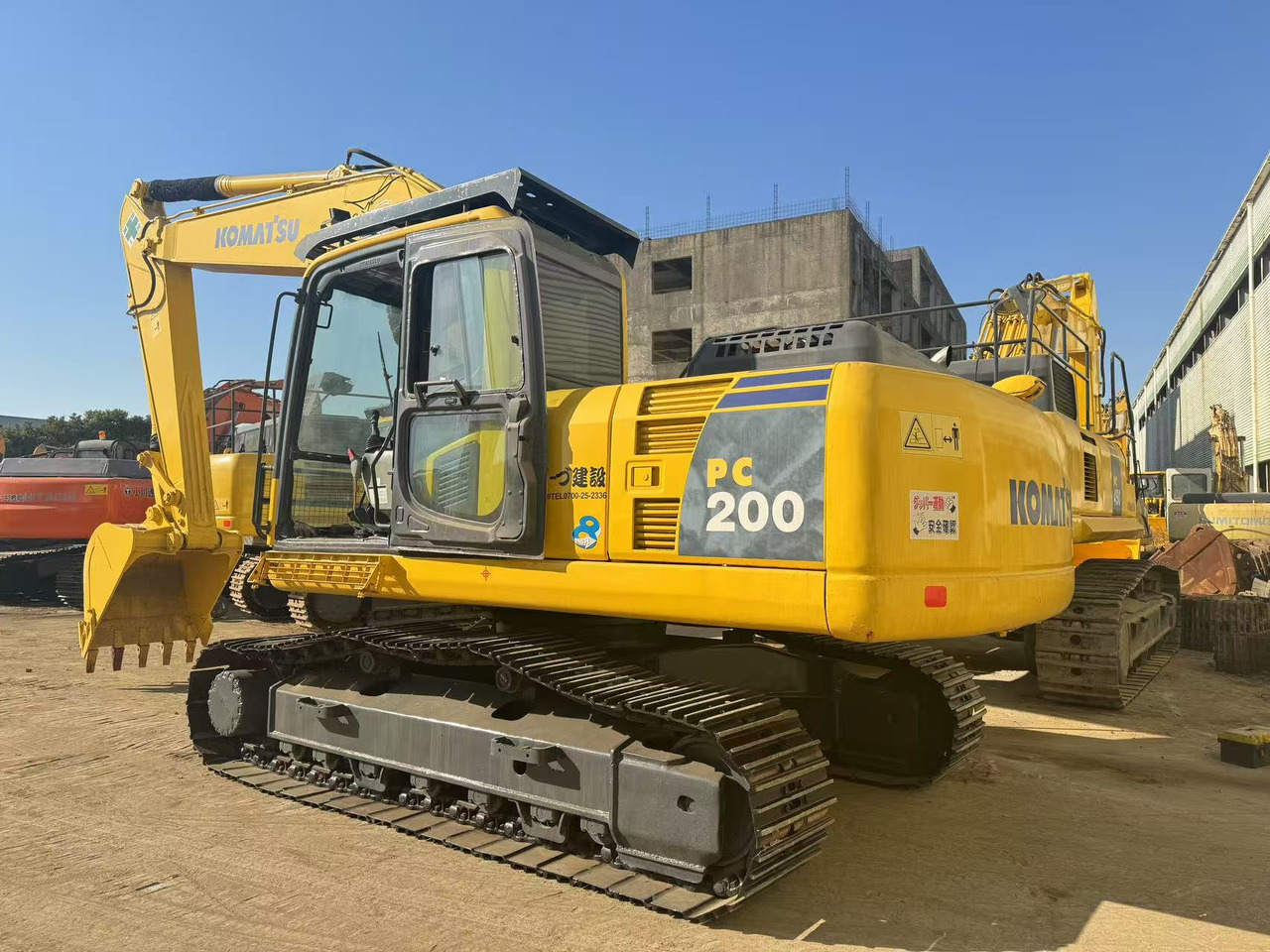 KOMATSU PC200-8 - Pásové rýpadlo: obrázek 1 KOMATSU PC200-8 - Pásové rýpadlo: obrázek 1