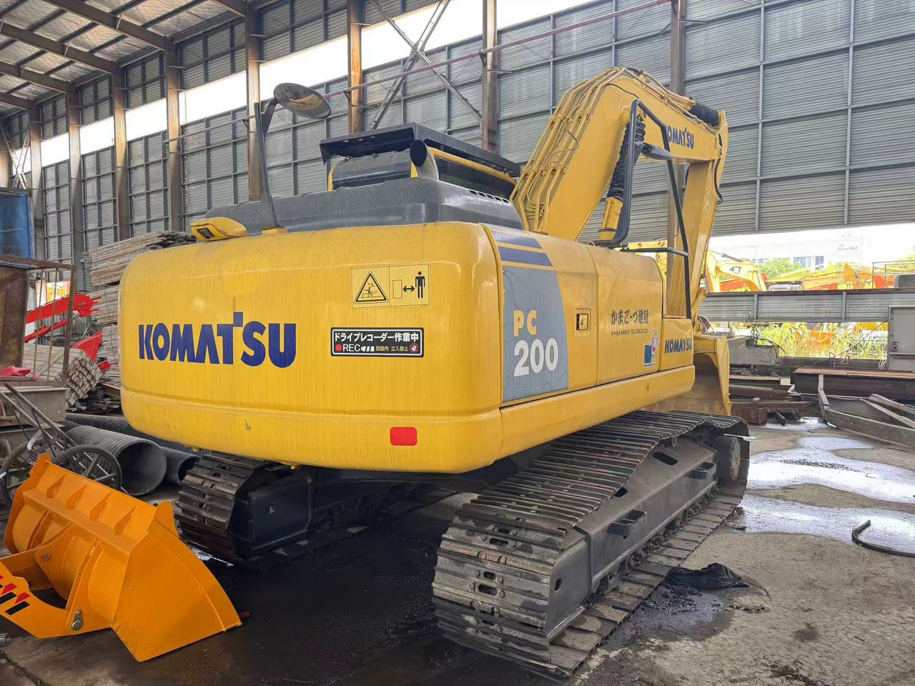 KOMATSU PC200-8 - Pásové rýpadlo: obrázek 2 KOMATSU PC200-8 - Pásové rýpadlo: obrázek 2