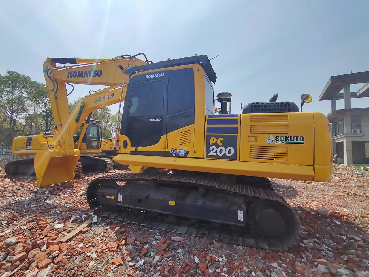 KOMATSU PC200-8N1 - Pásové rýpadlo: obrázek 1 KOMATSU PC200-8N1 - Pásové rýpadlo: obrázek 1