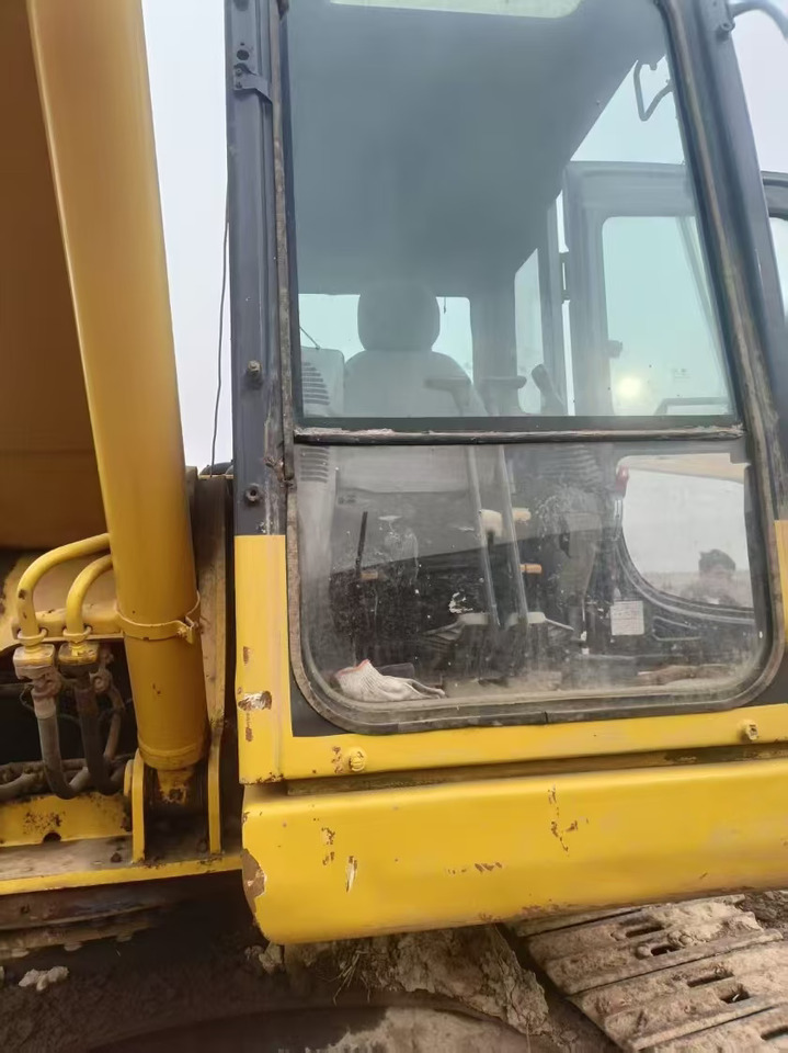 KOMATSU PC200-8N1 - Pásové rýpadlo: obrázek 3 KOMATSU PC200-8N1 - Pásové rýpadlo: obrázek 3