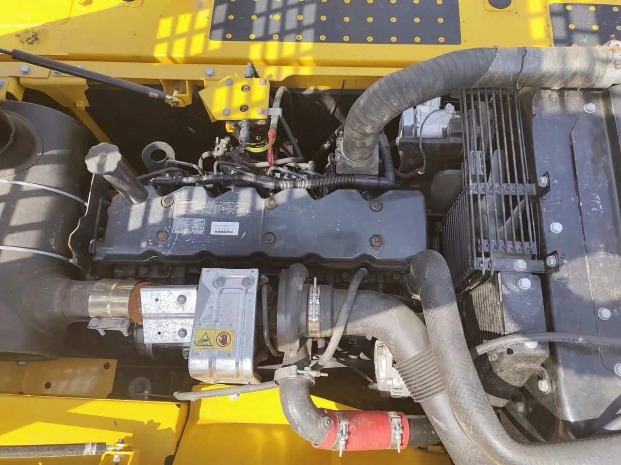 KOMATSU PC200-8N1 - Pásové rýpadlo: obrázek 5 KOMATSU PC200-8N1 - Pásové rýpadlo: obrázek 5
