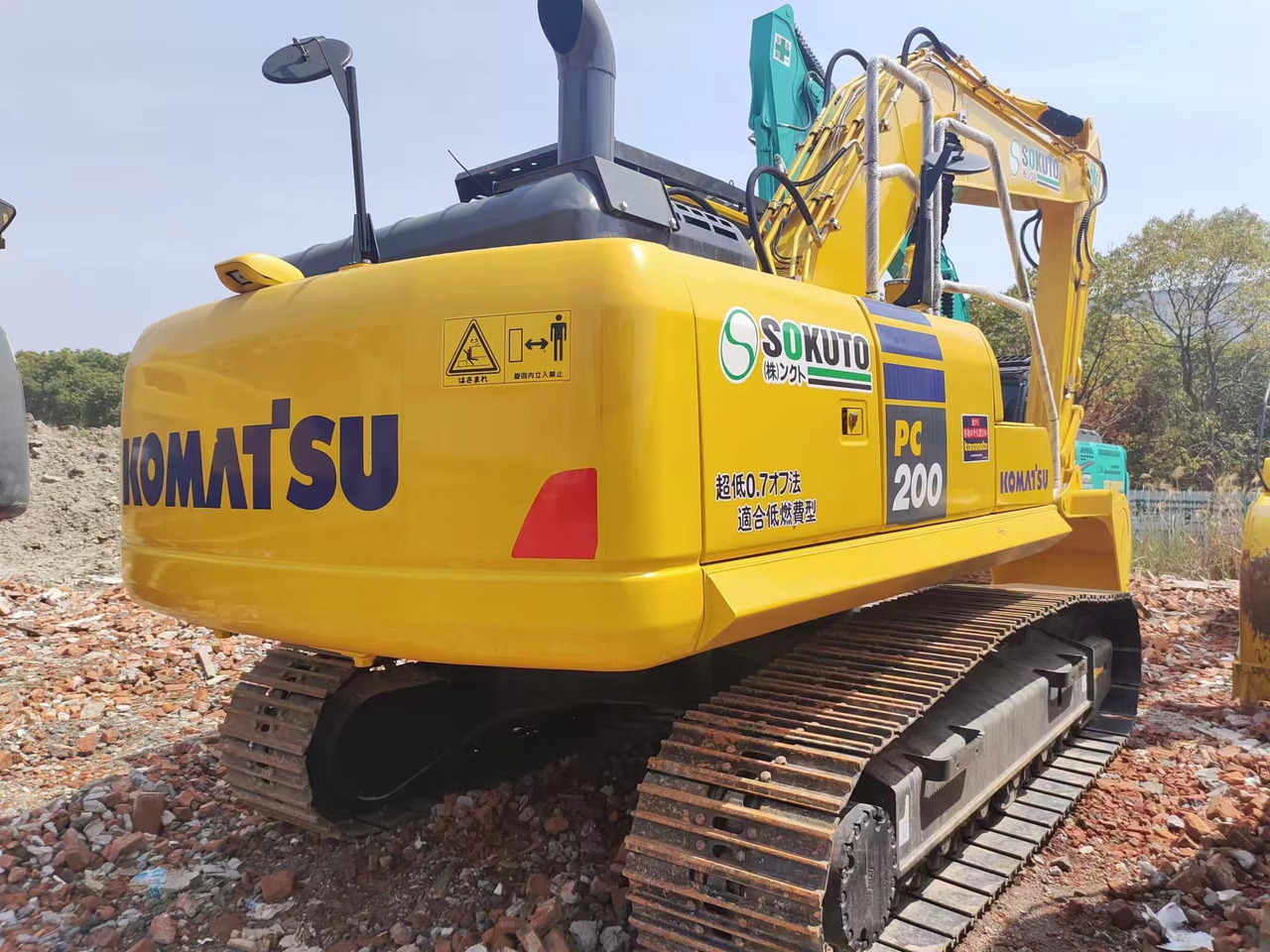 KOMATSU PC200-8N1 - Pásové rýpadlo: obrázek 3 KOMATSU PC200-8N1 - Pásové rýpadlo: obrázek 3