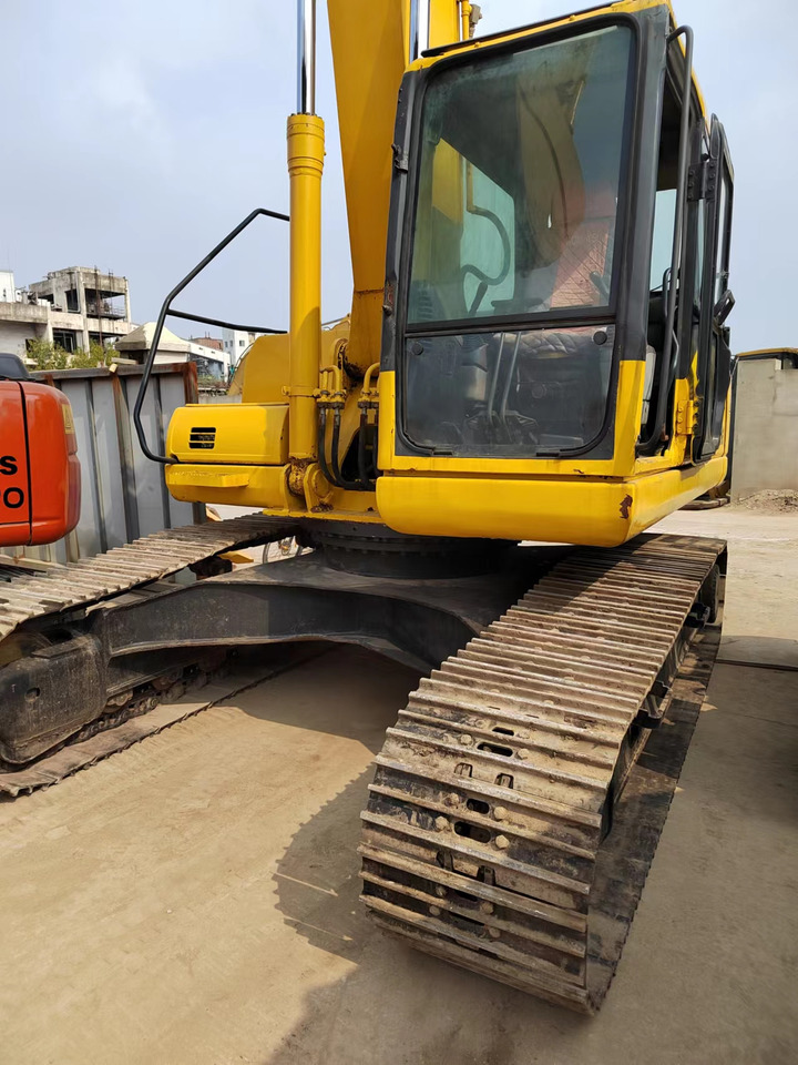 KOMATSU PC220-7 PC200-7 - Pásové rýpadlo: obrázek 3 KOMATSU PC220-7 PC200-7 - Pásové rýpadlo: obrázek 3