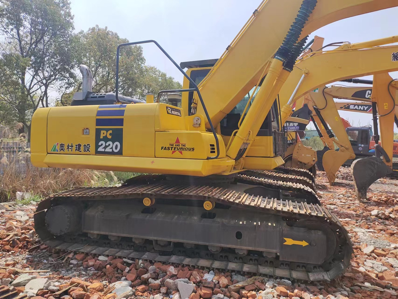 KOMATSU PC220-8 - Pásové rýpadlo: obrázek 2 KOMATSU PC220-8 - Pásové rýpadlo: obrázek 2