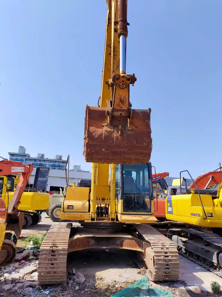 KOMATSU PC300-7 - Pásové rýpadlo: obrázek 3 KOMATSU PC300-7 - Pásové rýpadlo: obrázek 3