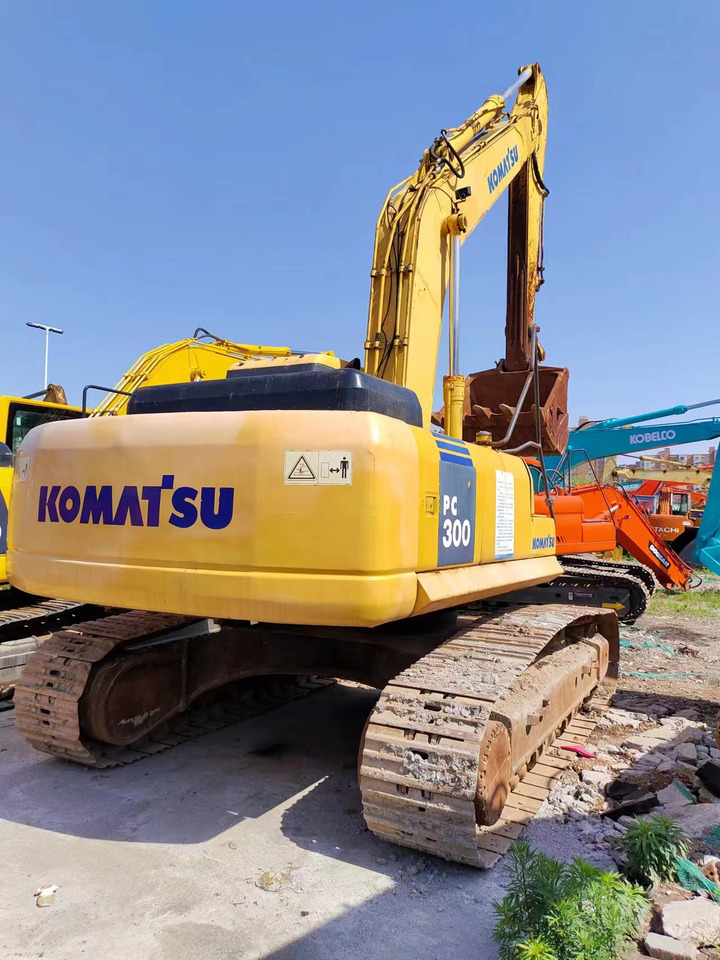 KOMATSU PC300-7 - Pásové rýpadlo: obrázek 1 KOMATSU PC300-7 - Pásové rýpadlo: obrázek 1