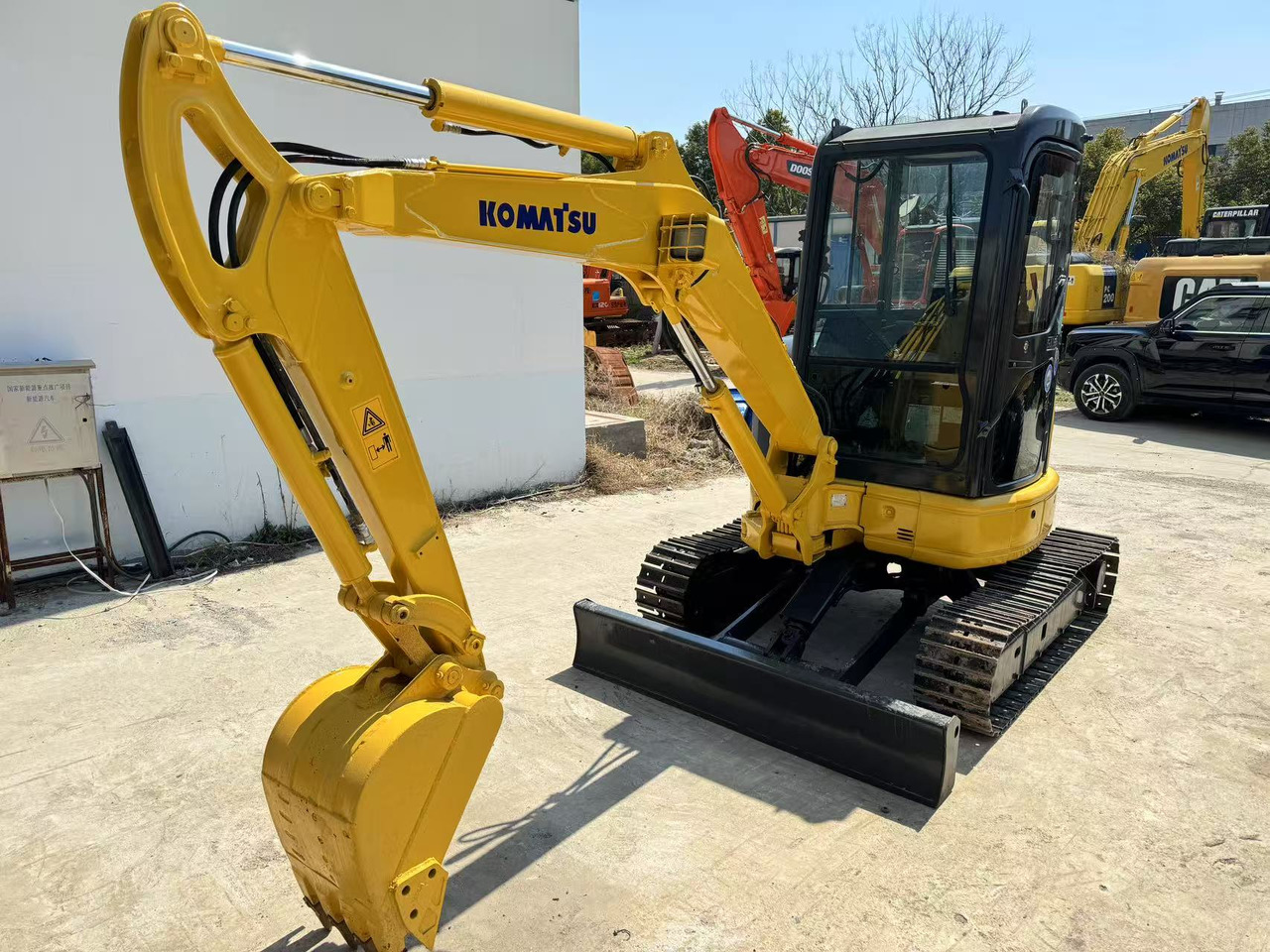 KOMATSU PC35MR - Mini rýpadlo: obrázek 2 KOMATSU PC35MR - Mini rýpadlo: obrázek 2