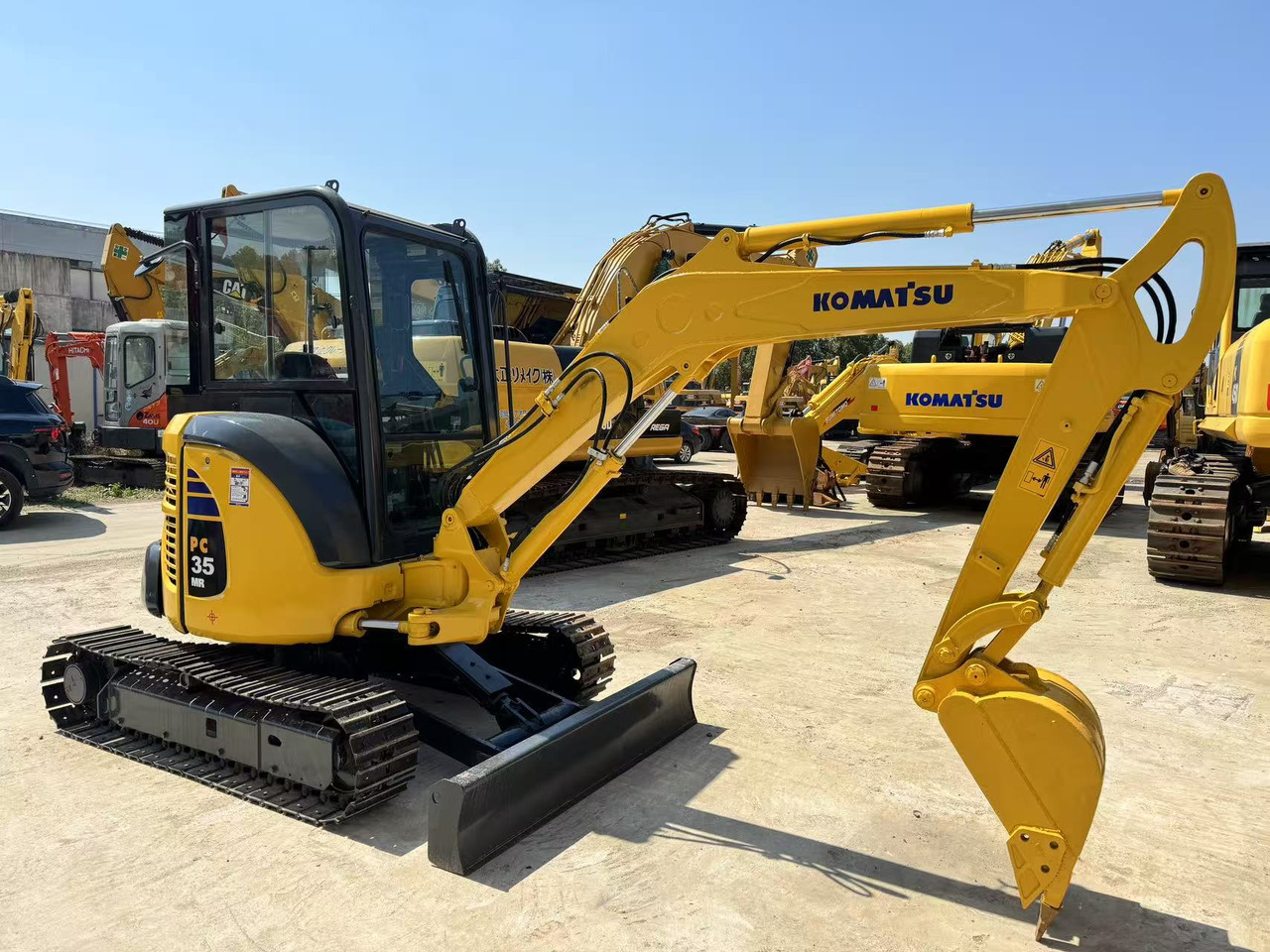 KOMATSU PC35MR - Mini rýpadlo: obrázek 1 KOMATSU PC35MR - Mini rýpadlo: obrázek 1
