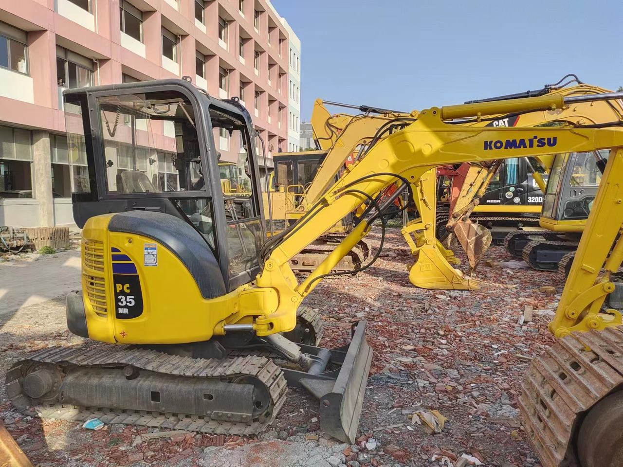 KOMATSU PC35MR PC40 PC45 PC50 PC55 PC60 - Mini rýpadlo: obrázek 4 KOMATSU PC35MR PC40 PC45 PC50 PC55 PC60 - Mini rýpadlo: obrázek 4