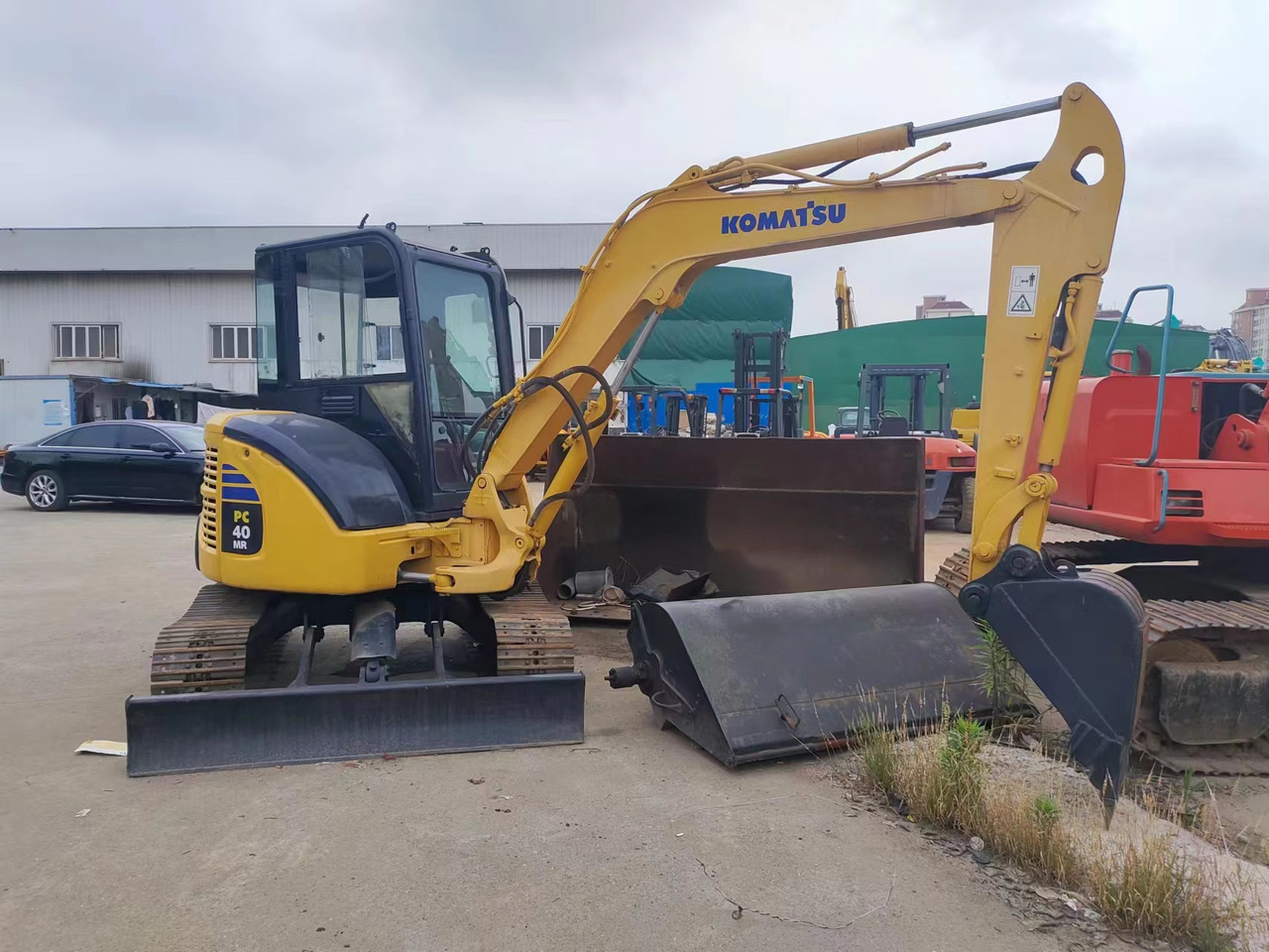 KOMATSU PC40MR - Mini rýpadlo: obrázek 3 KOMATSU PC40MR - Mini rýpadlo: obrázek 3