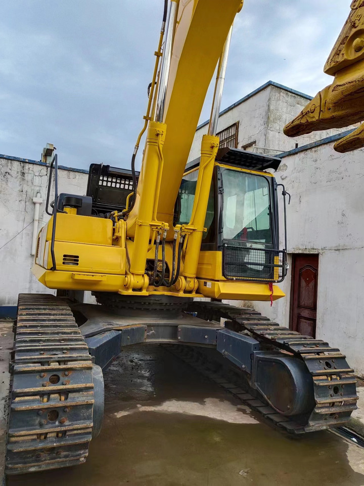 KOMATSU PC450-8 - Pásové rýpadlo: obrázek 4 KOMATSU PC450-8 - Pásové rýpadlo: obrázek 4