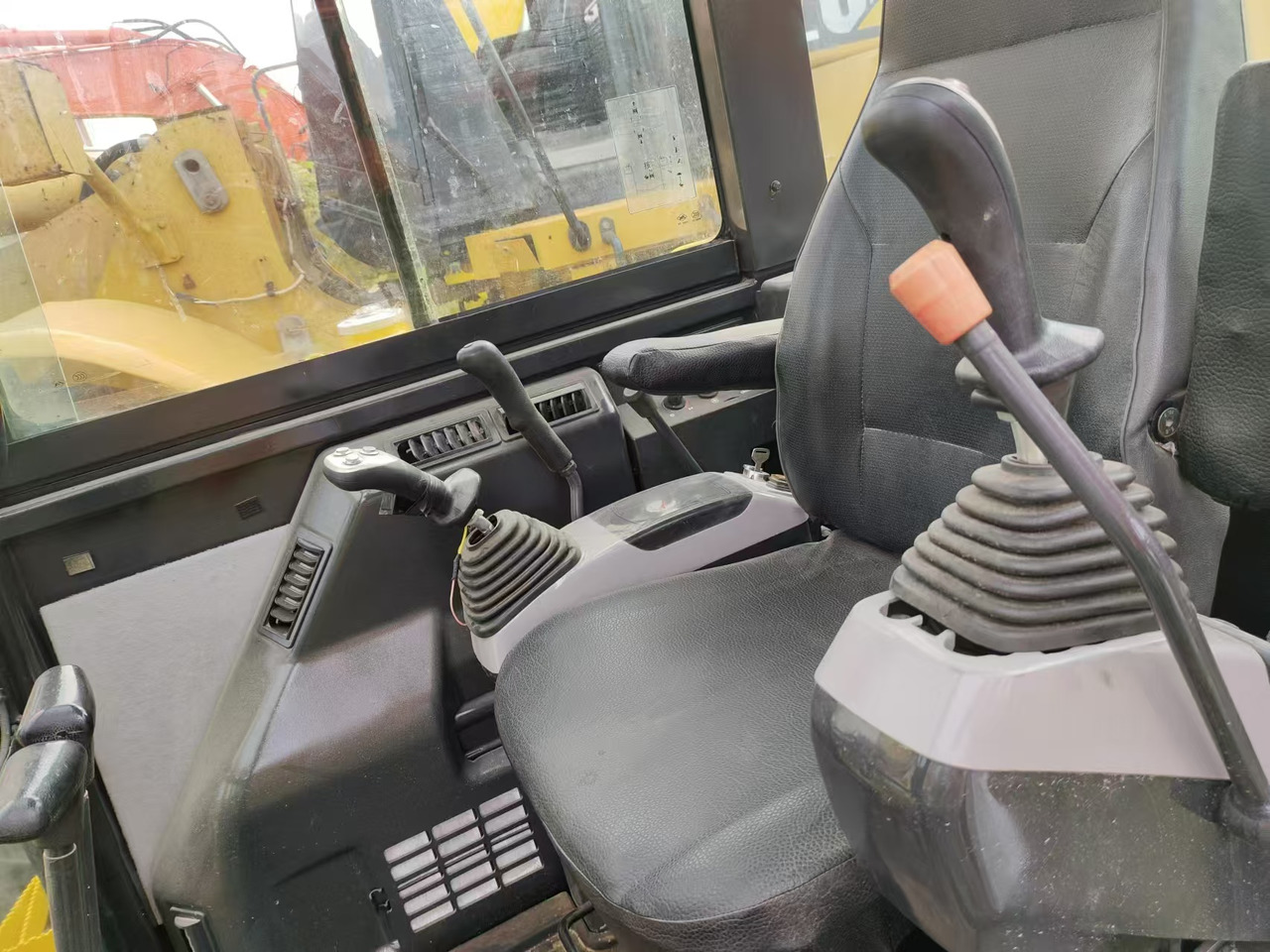 KOMATSU PC56-7 PC56 - Mini rýpadlo: obrázek 5 KOMATSU PC56-7 PC56 - Mini rýpadlo: obrázek 5