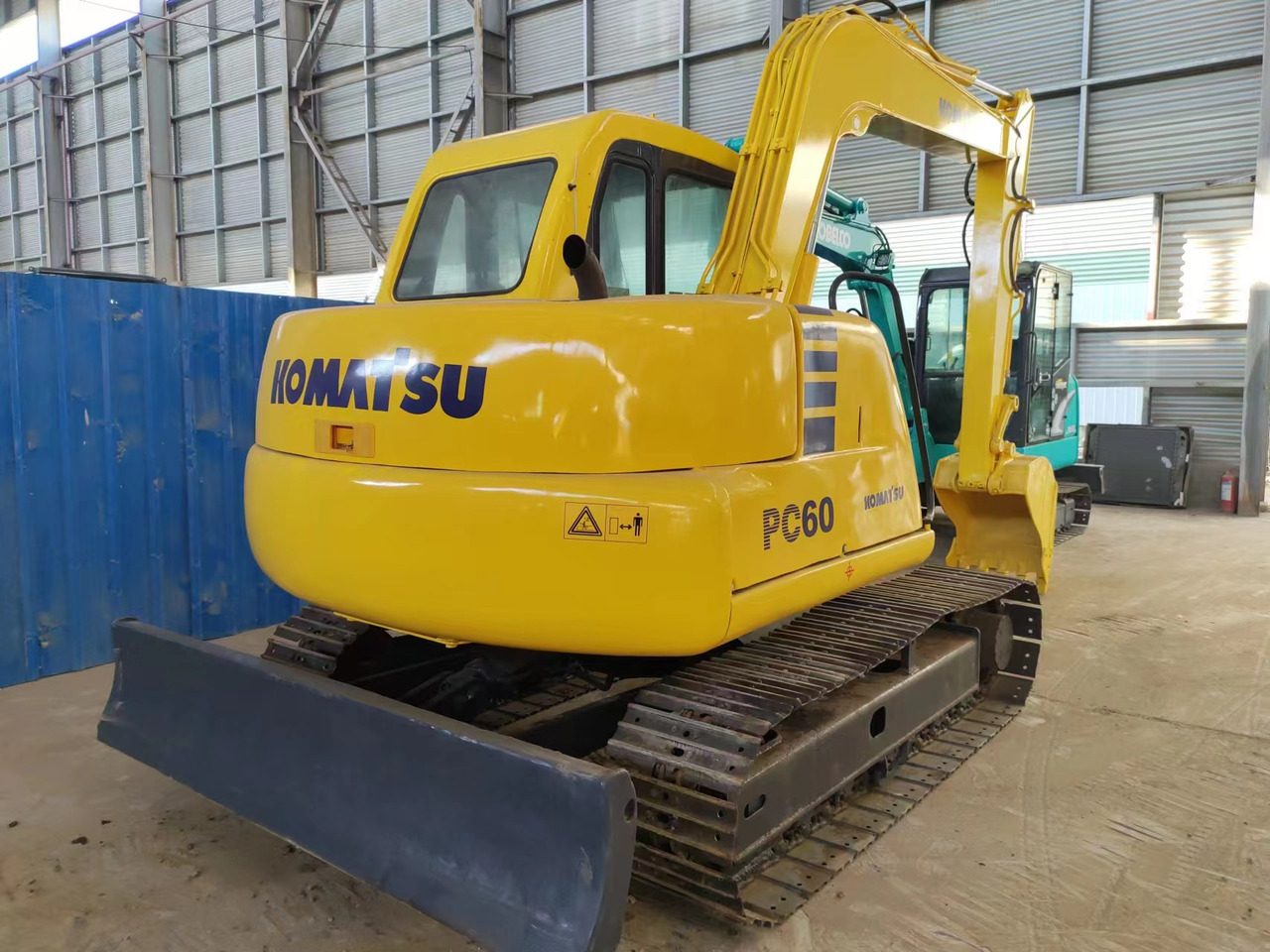 KOMATSU PC60-7 - Pásové rýpadlo: obrázek 3 KOMATSU PC60-7 - Pásové rýpadlo: obrázek 3