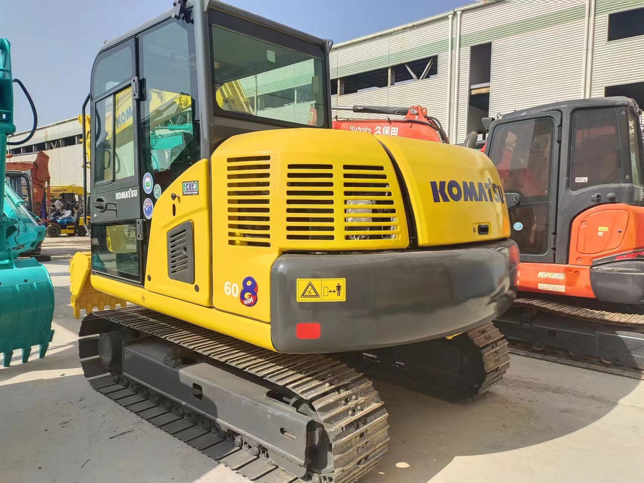 KOMATSU PC60-8 - Mini rýpadlo: obrázek 3 KOMATSU PC60-8 - Mini rýpadlo: obrázek 3