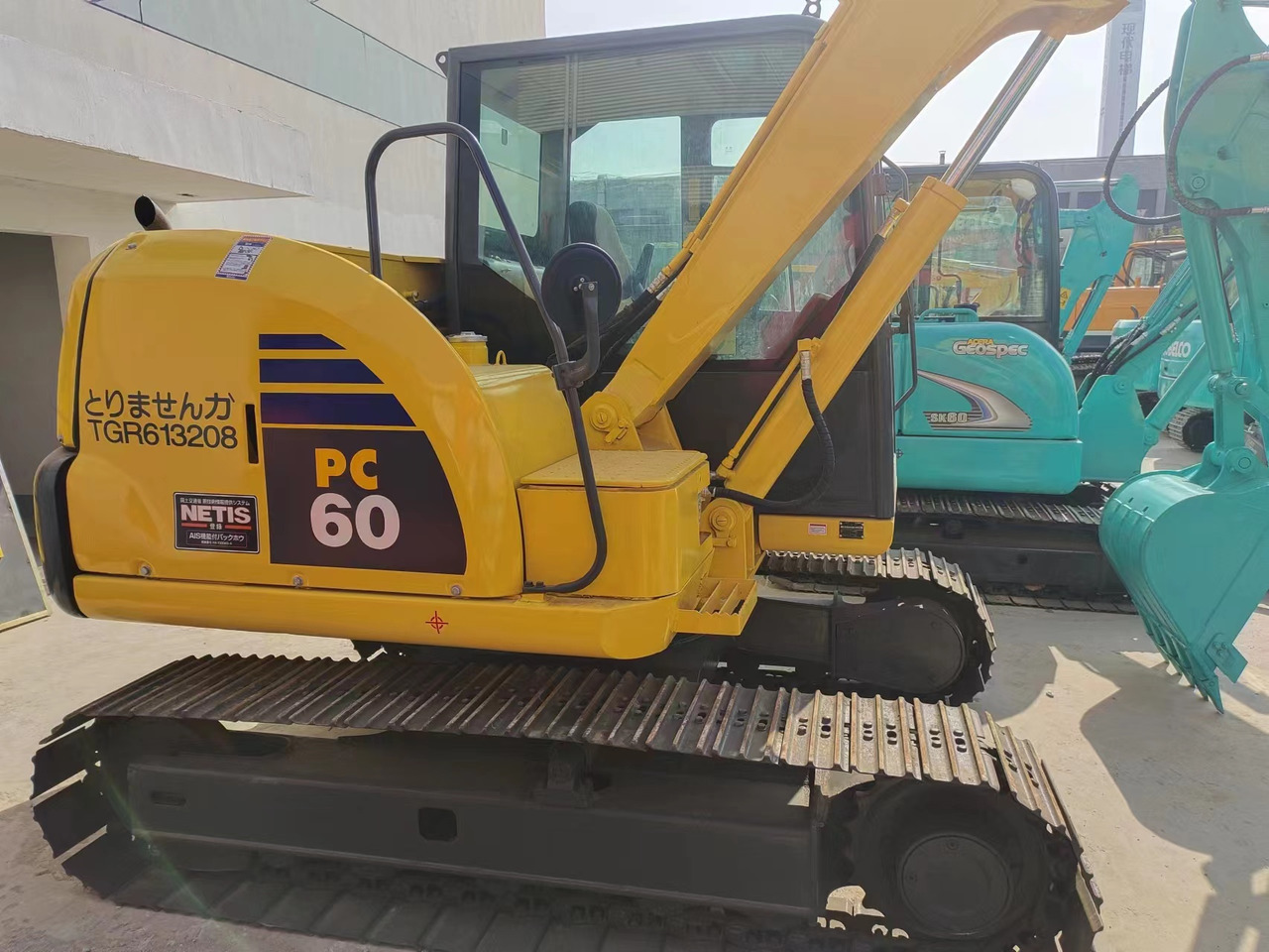 KOMATSU PC60-8 - Mini rýpadlo: obrázek 3 KOMATSU PC60-8 - Mini rýpadlo: obrázek 3