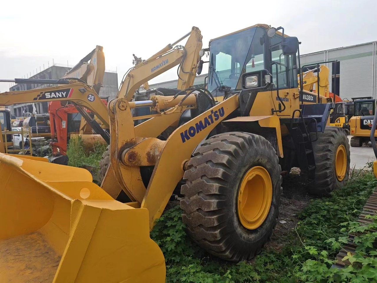 KOMATSU WA380-6 - Kolový nakladač: obrázek 1 KOMATSU WA380-6 - Kolový nakladač: obrázek 1