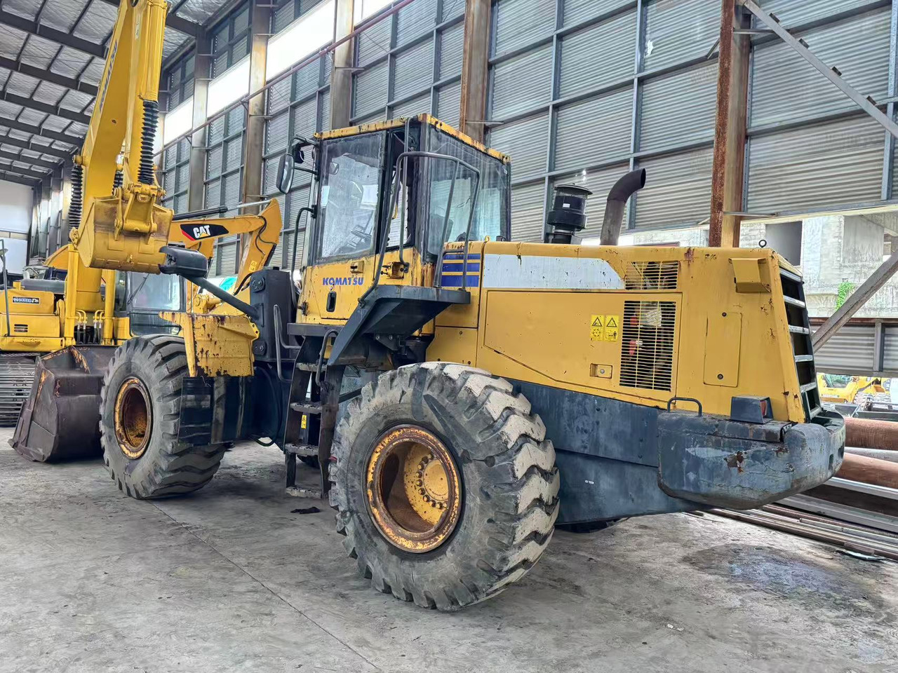 KOMATSU WA380Z-6 - Kolový nakladač: obrázek 2 KOMATSU WA380Z-6 - Kolový nakladač: obrázek 2