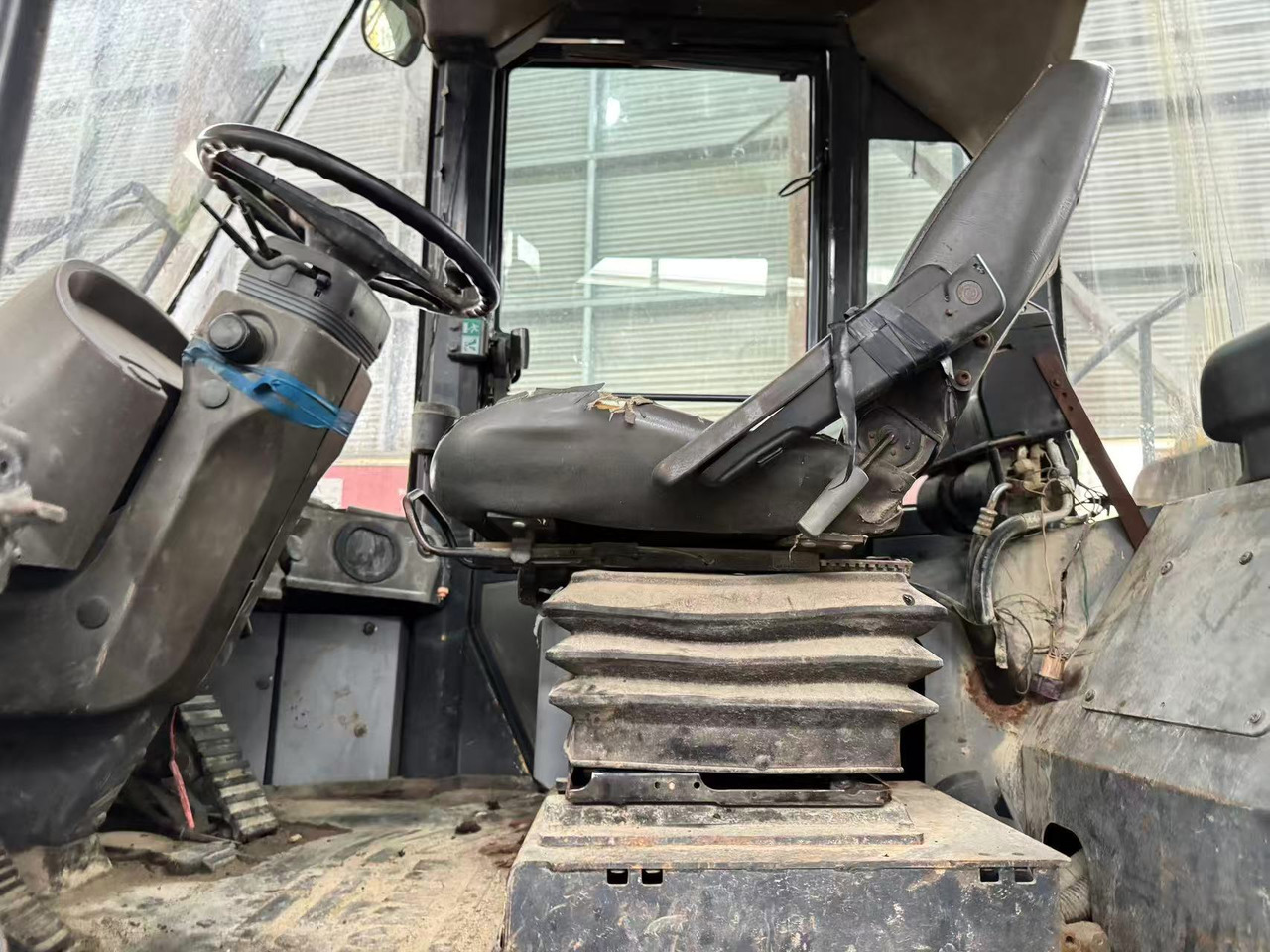 KOMATSU WA380Z-6 - Kolový nakladač: obrázek 3 KOMATSU WA380Z-6 - Kolový nakladač: obrázek 3