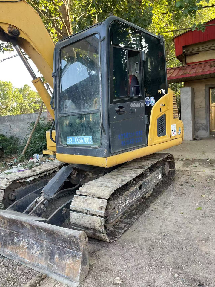KOMATSU pc70-8 - Mini rýpadlo: obrázek 2 KOMATSU pc70-8 - Mini rýpadlo: obrázek 2