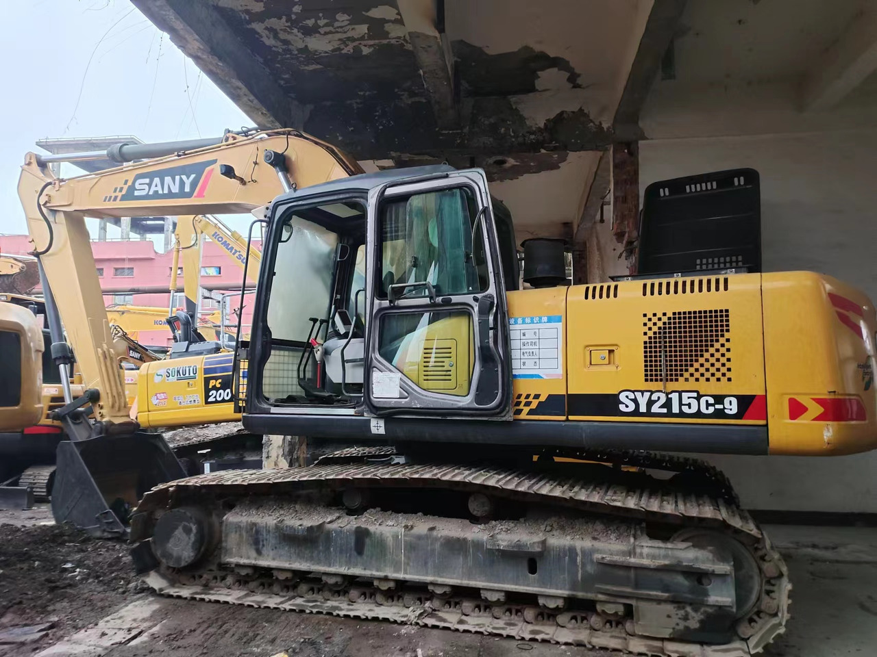 SANY SY215C-9 - Pásové rýpadlo: obrázek 1 SANY SY215C-9 - Pásové rýpadlo: obrázek 1