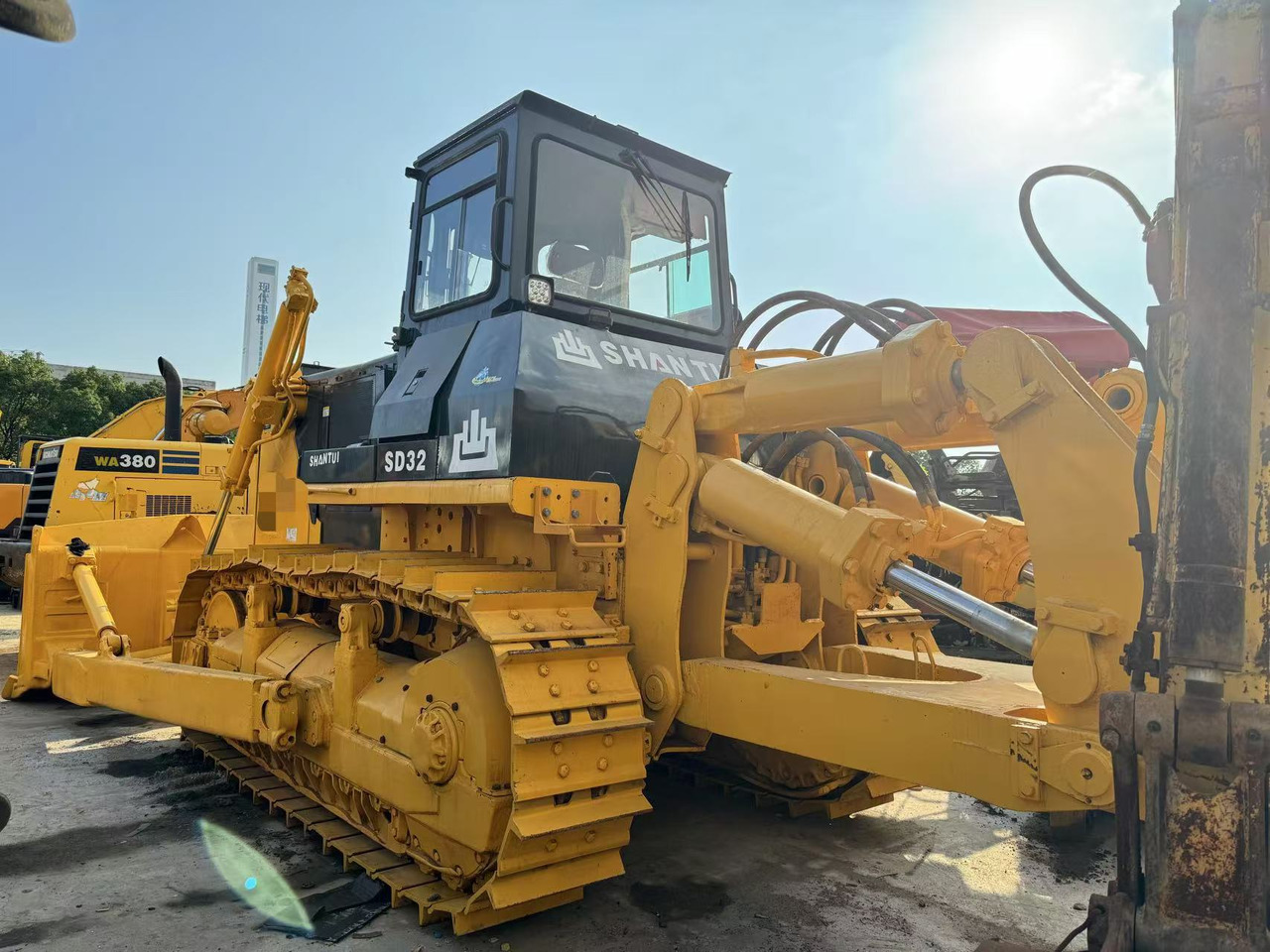 SHANTUI SD32 - Buldozer: obrázek 1 SHANTUI SD32 - Buldozer: obrázek 1