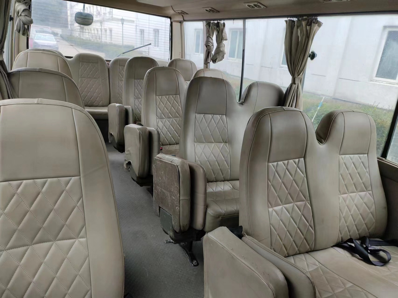TOYOTA Coaster - Autobus příměstský: obrázek 3 TOYOTA Coaster - Autobus příměstský: obrázek 3
