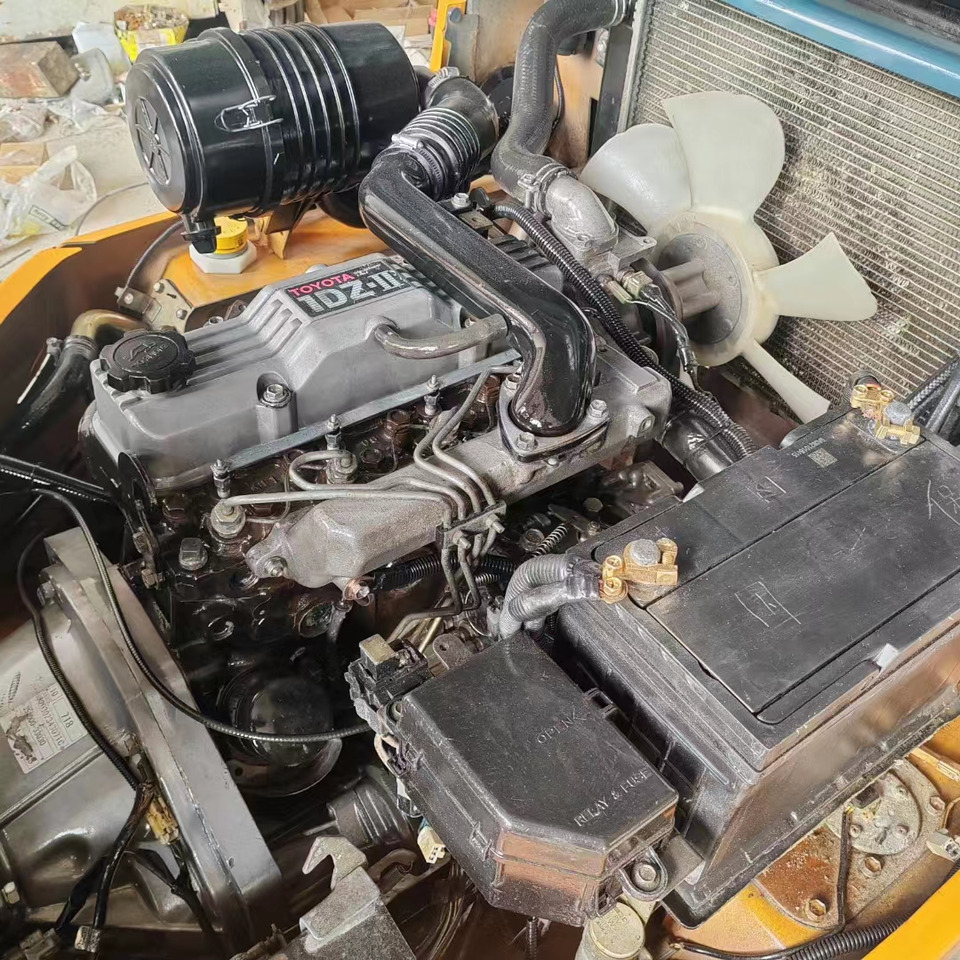 TOYOTA FD30 - Dieselový vysokozdvižný vozík: obrázek 5 TOYOTA FD30 - Dieselový vysokozdvižný vozík: obrázek 5